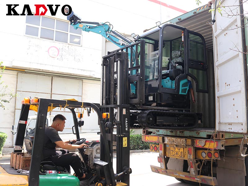 凱迪沃重工一批小型挖掘機出口澳大利亞